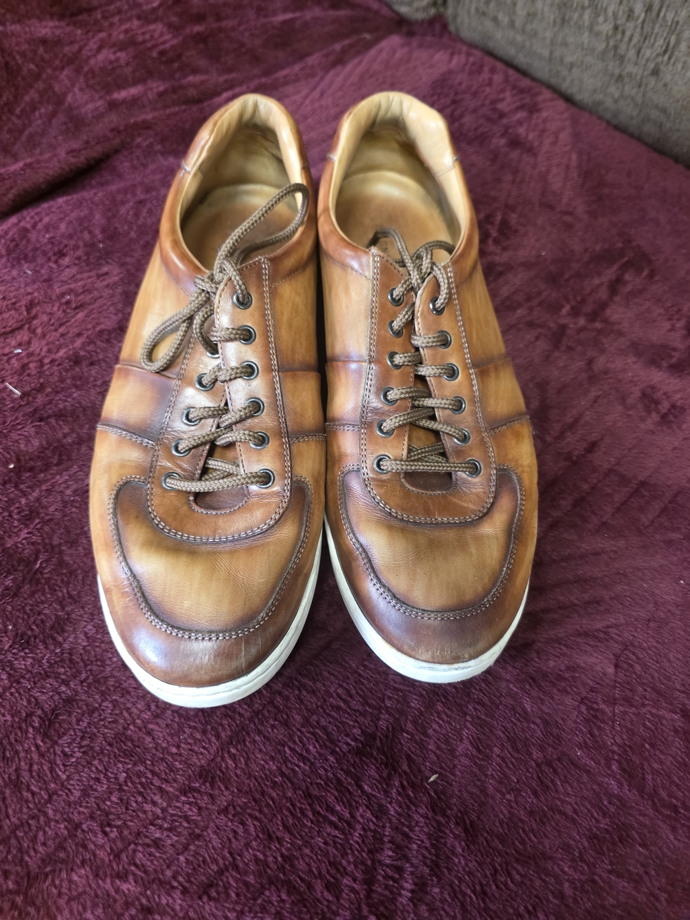 Magnanni Cognac Burnished Leather Low-Top Sneakers